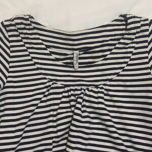 Old Navy black and white striped blouse